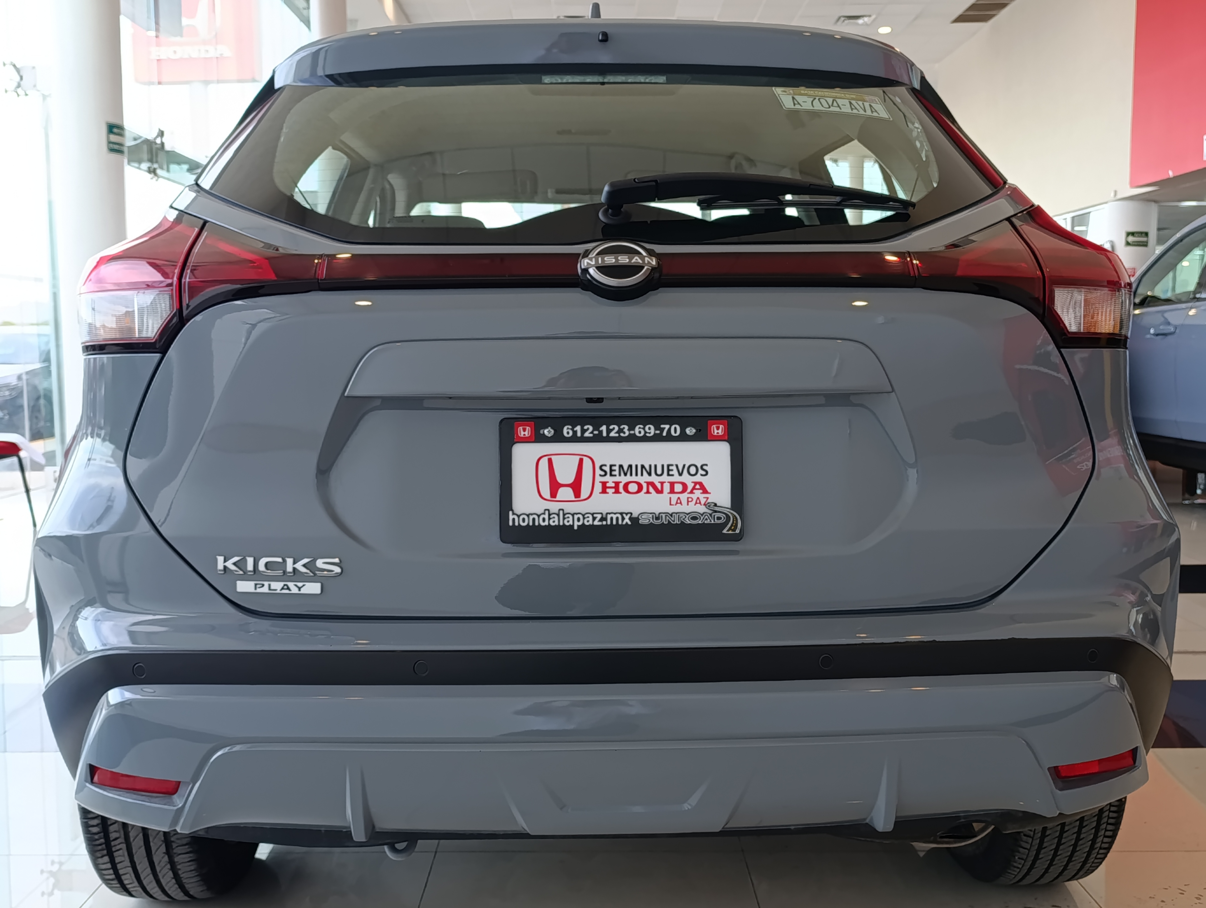 Nissan KICKS PLAY Arriba 20