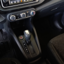 Nissan KICKS PLAY Atrás 16