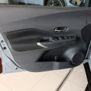 Nissan KICKS PLAY Atrás 6