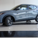 Nissan KICKS PLAY Frente 1