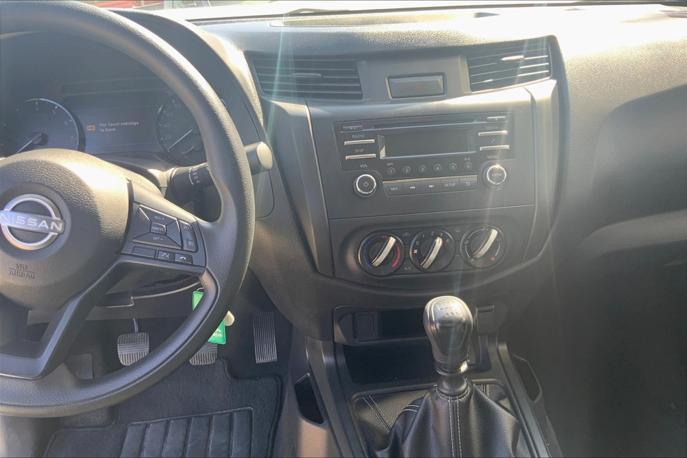 Nissan NP 300 FRONTIER Tablero 18