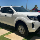 Nissan NP 300 FRONTIER Lateral derecho 1