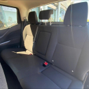 Nissan NP 300 FRONTIER Interior 26