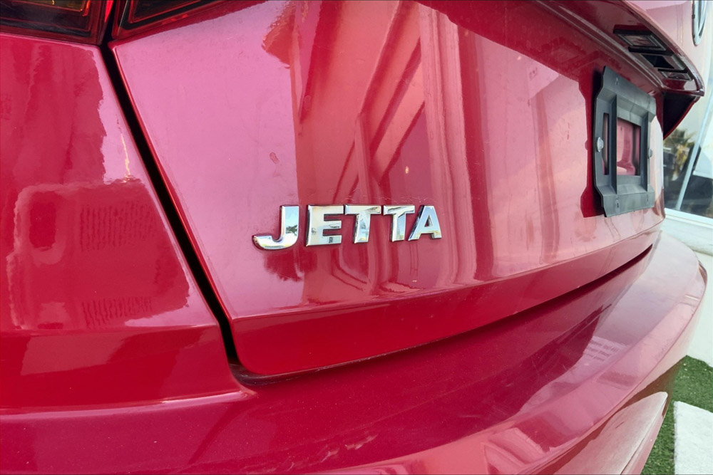 Volkswagen JETTA Interior 8