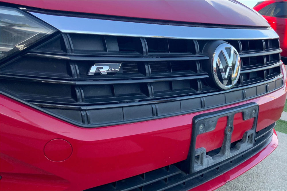 Volkswagen JETTA Lateral derecho 5