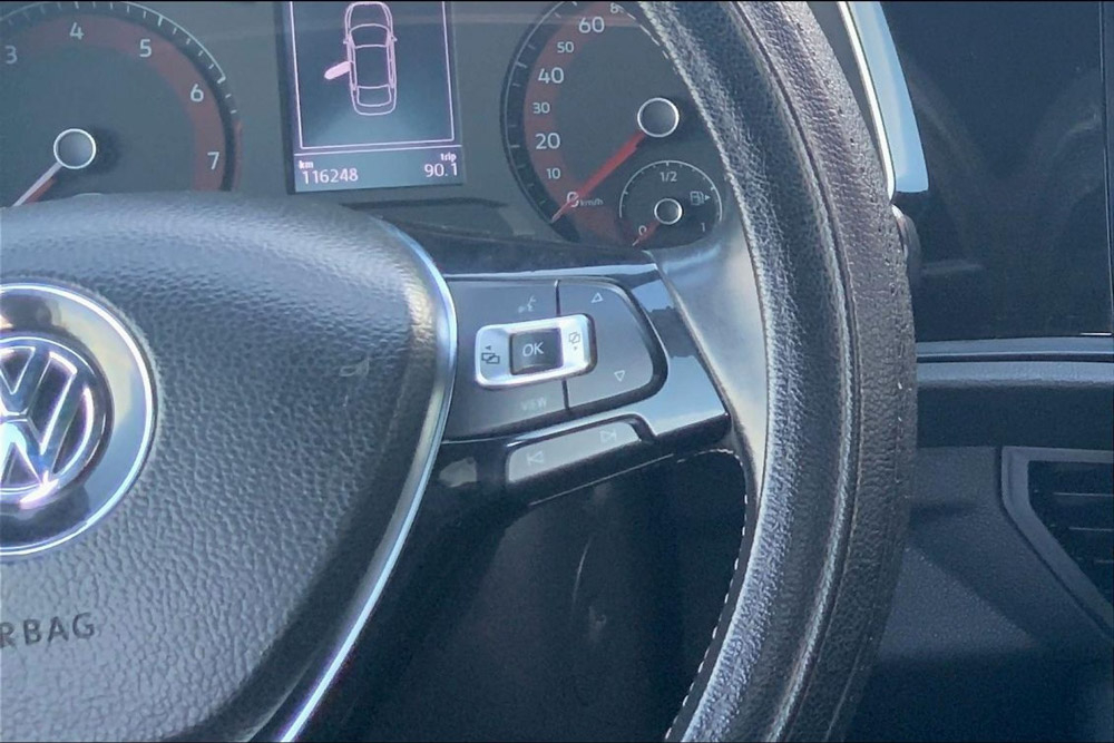 Volkswagen JETTA Atrás 17