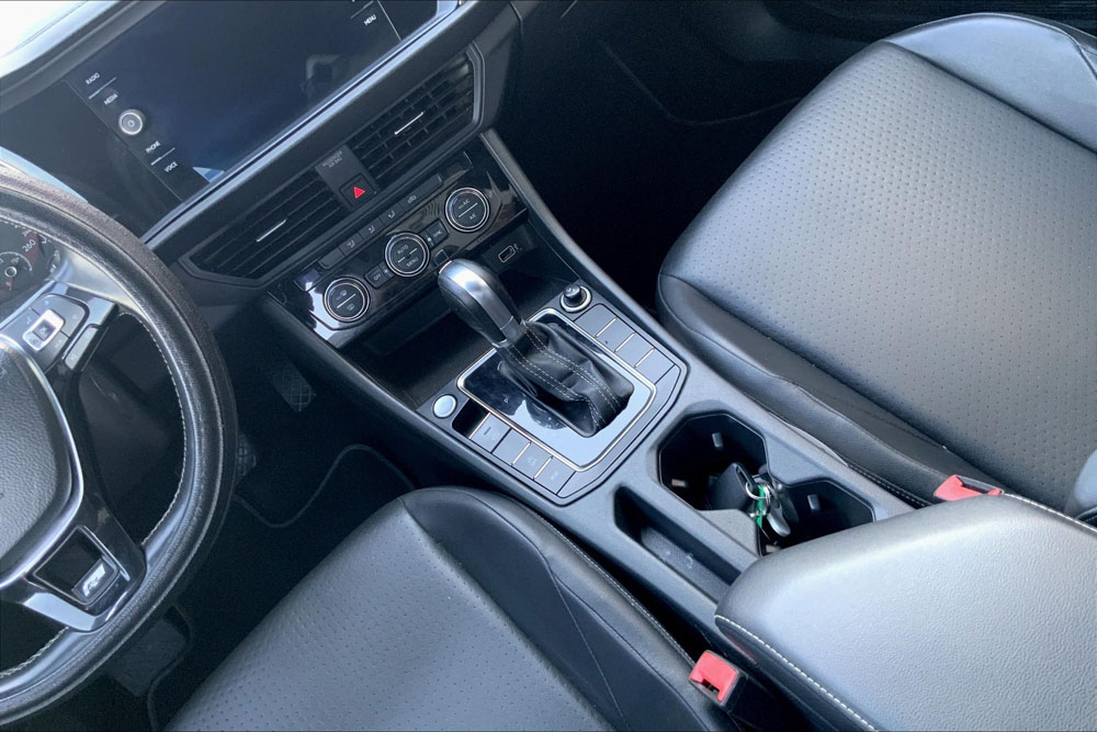 Volkswagen JETTA Asientos 21