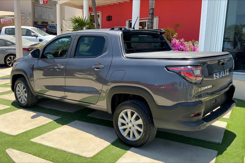 Ram 700 Llantas 12