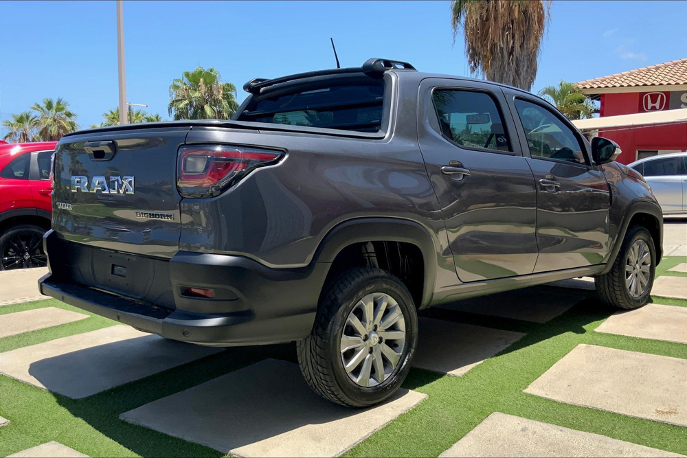 Ram 700 Atrás 9