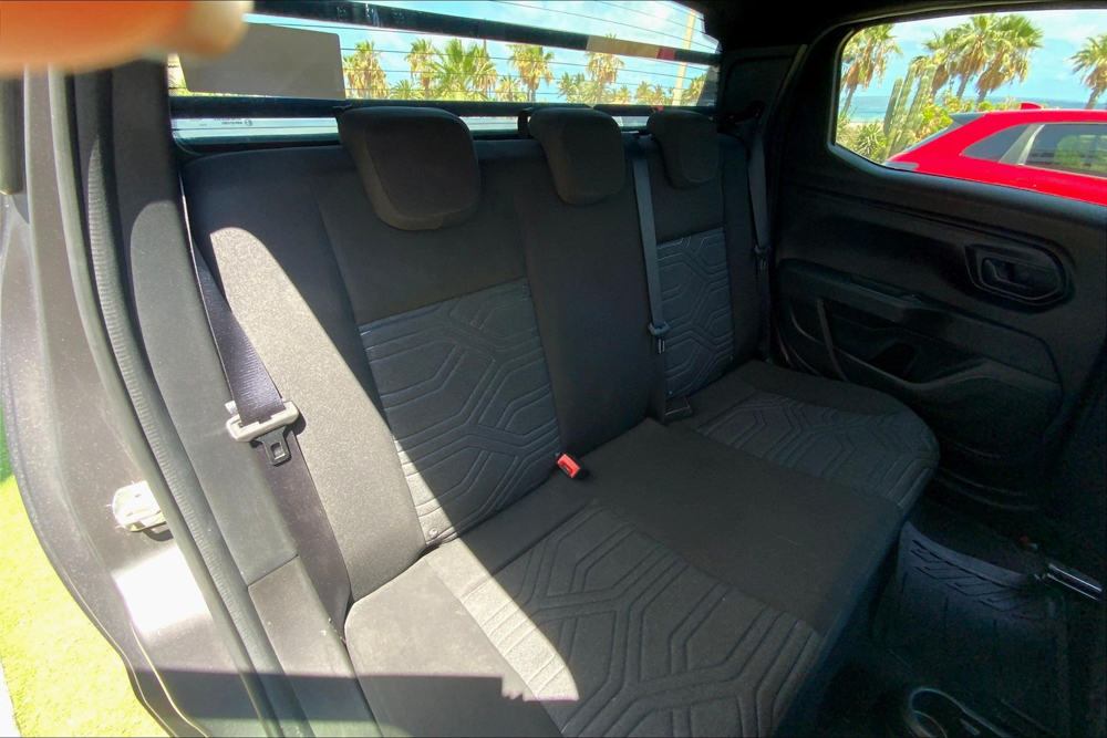 Ram 700 Interior 25