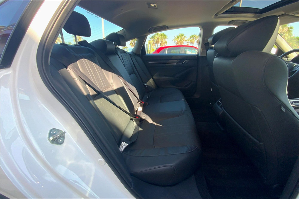 Honda ACCORD Atrás 26