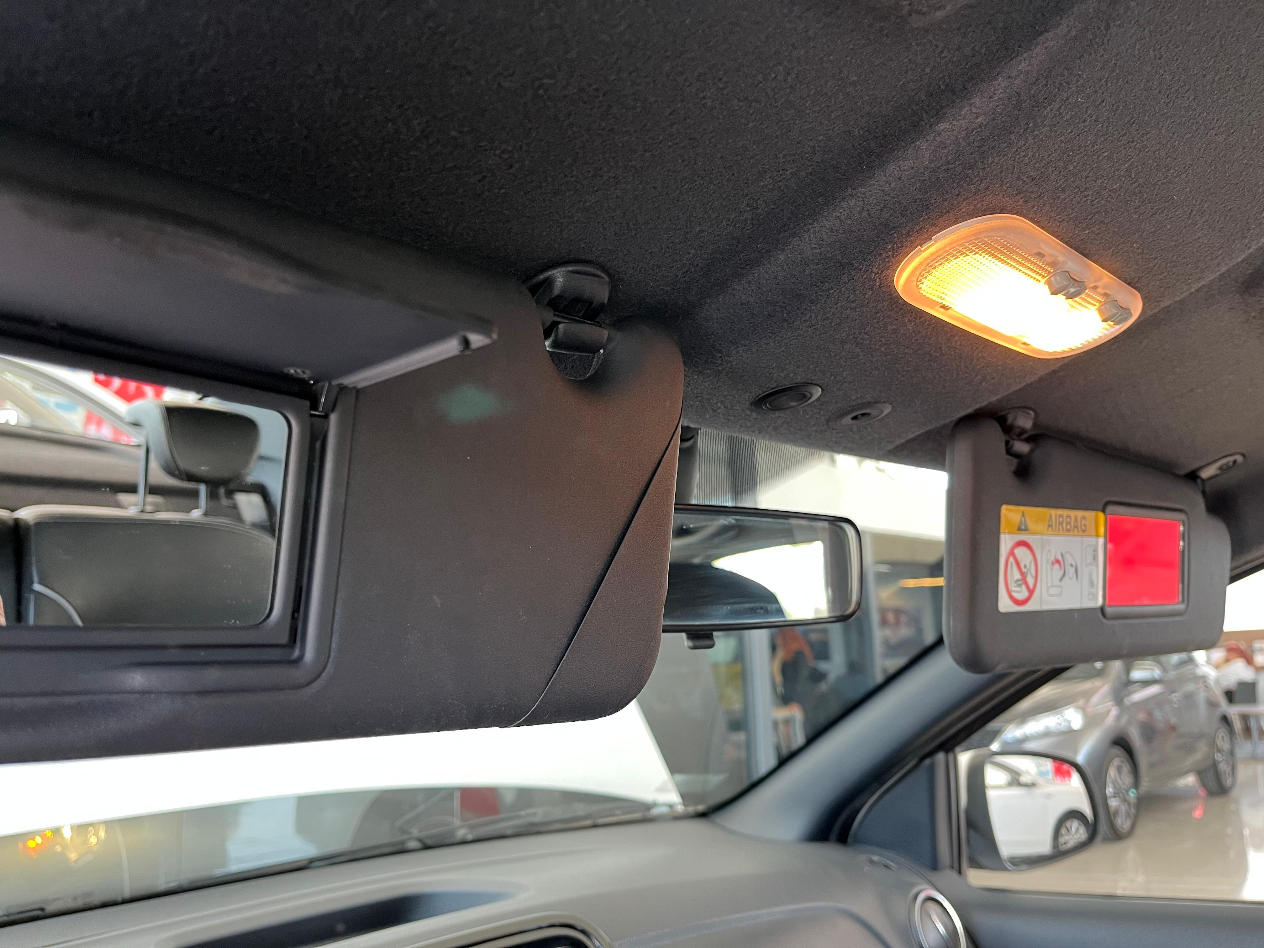 Renault Logan 4 pts. Intens, 1.6l, TM5, RA-16 (línea nueva) 2023