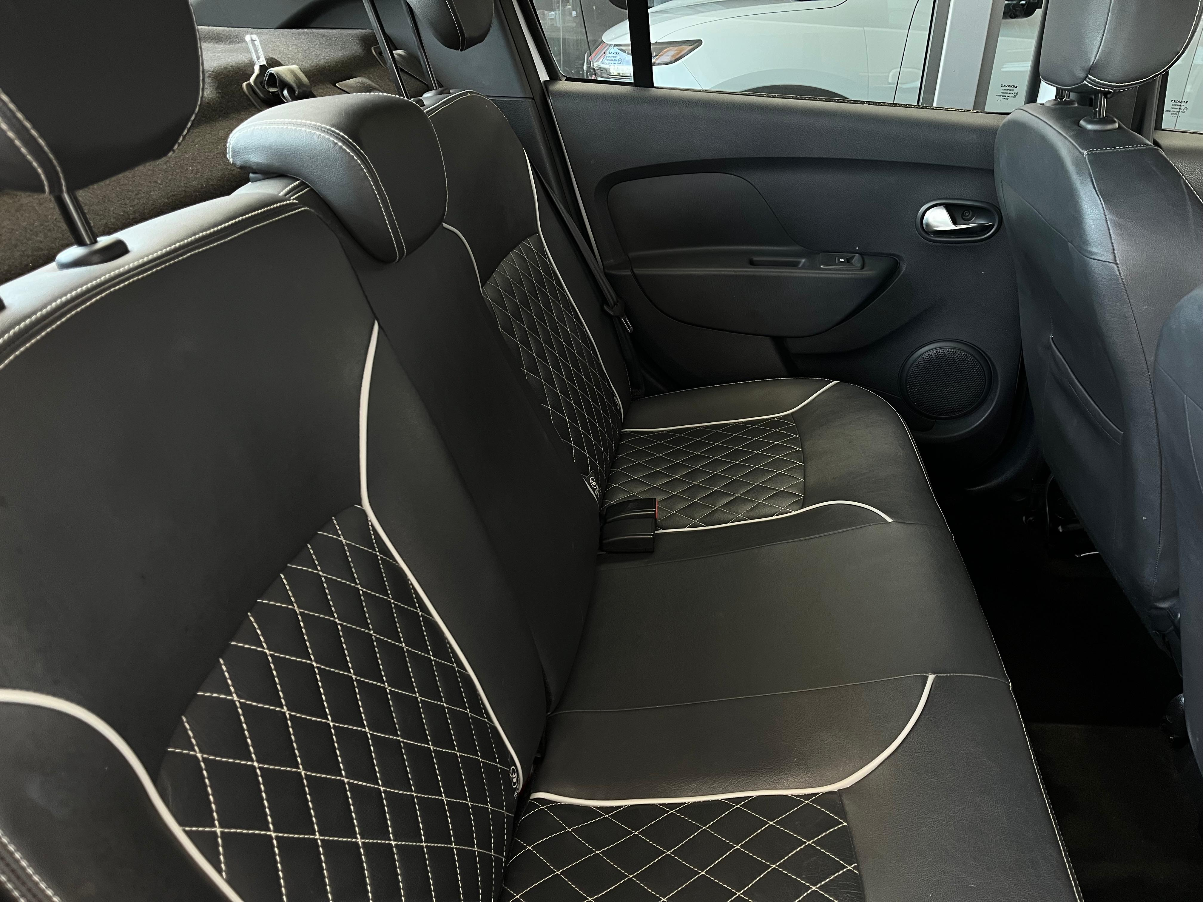 Renault Logan 4 pts. Intens, 1.6l, TM5, RA-16 (línea nueva) 2023