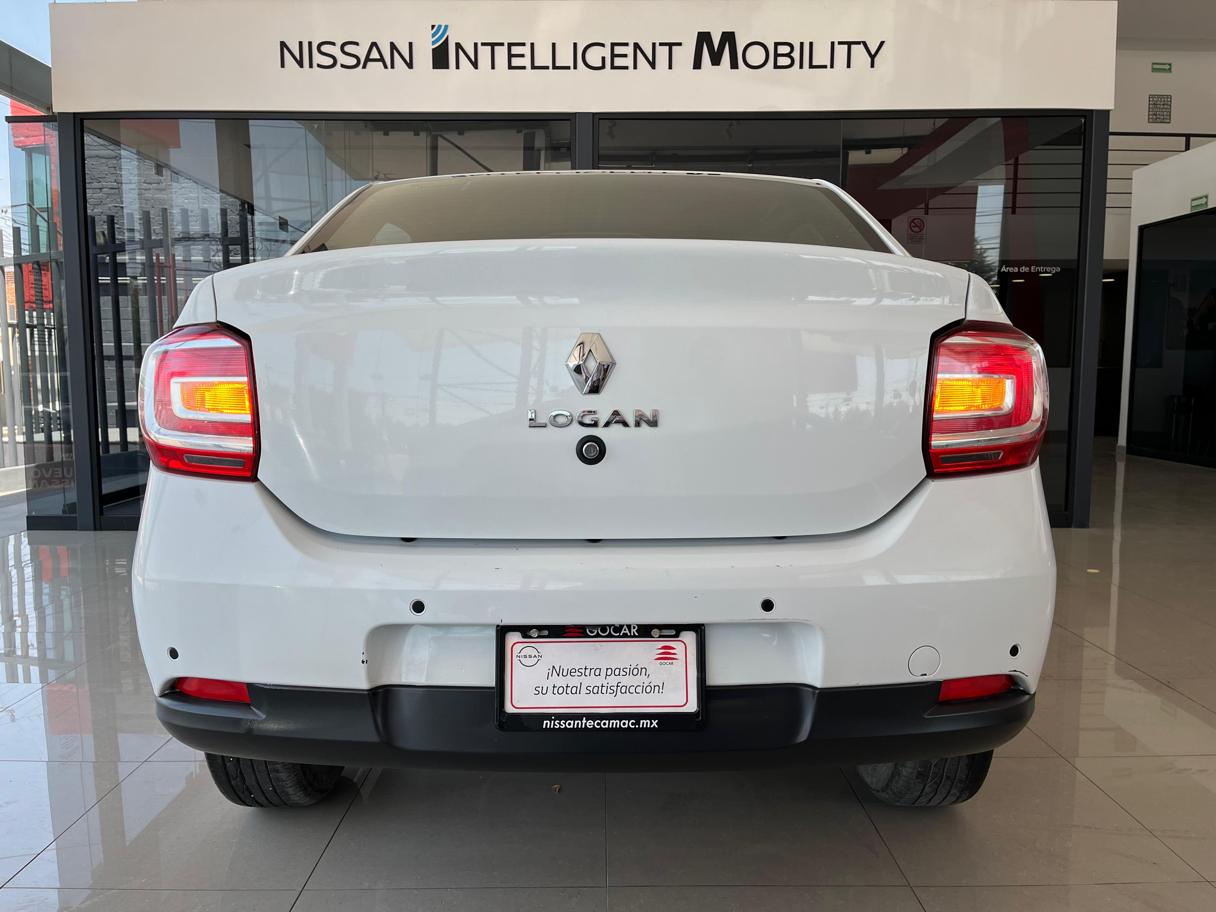 Renault Logan 4 pts. Intens, 1.6l, TM5, RA-16 (línea nueva) 2023