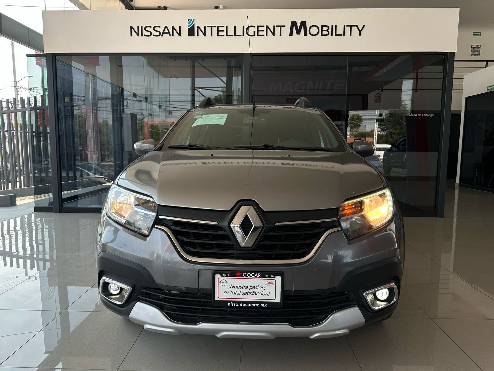 Renault Sandero y Stepway 5 pts. HB Stepway Intens, 1.6l, TM5, a/ac. Aut., VE, GPS, RA-16 2023