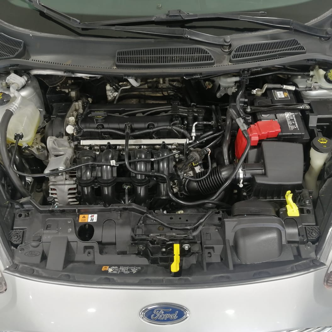 Ford Fiesta Llantas 21