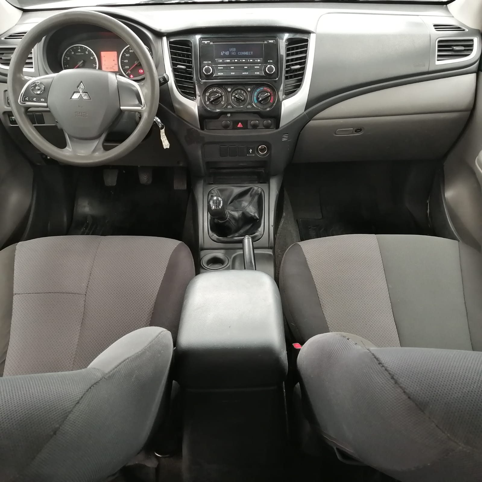 Mitsubishi Comerciales L200 Arriba 19