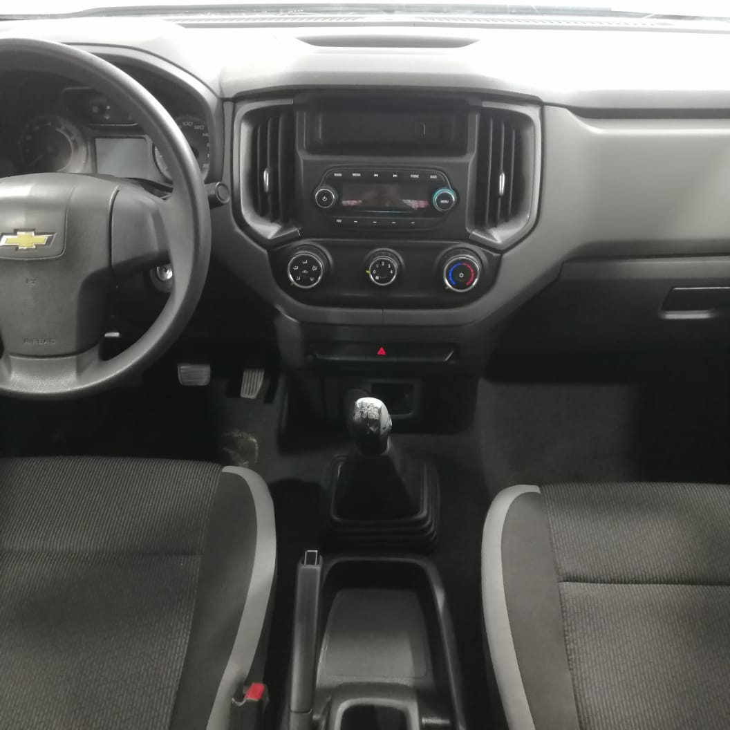 Chevrolet Comerciales S10 Atrás 17