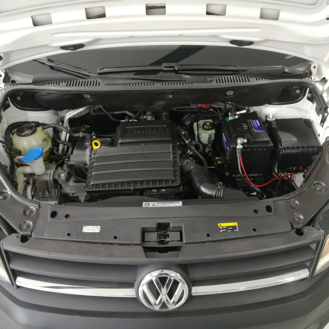 Volkswagen Comerciales Caddy Lateral izquierdo 22