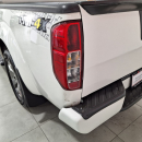 Nissan NP 300 Frontier Atrás 9