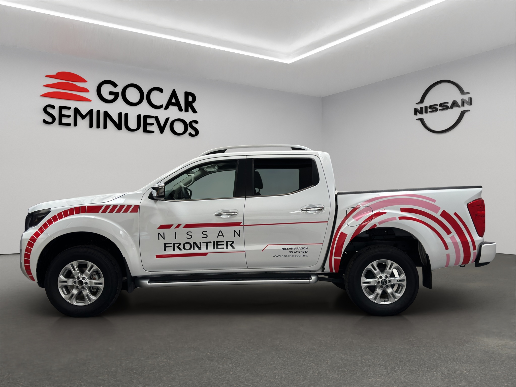 Nissan Comerciales Frontier y NP 300 Frontier Pick-Up Lateral derecho 2