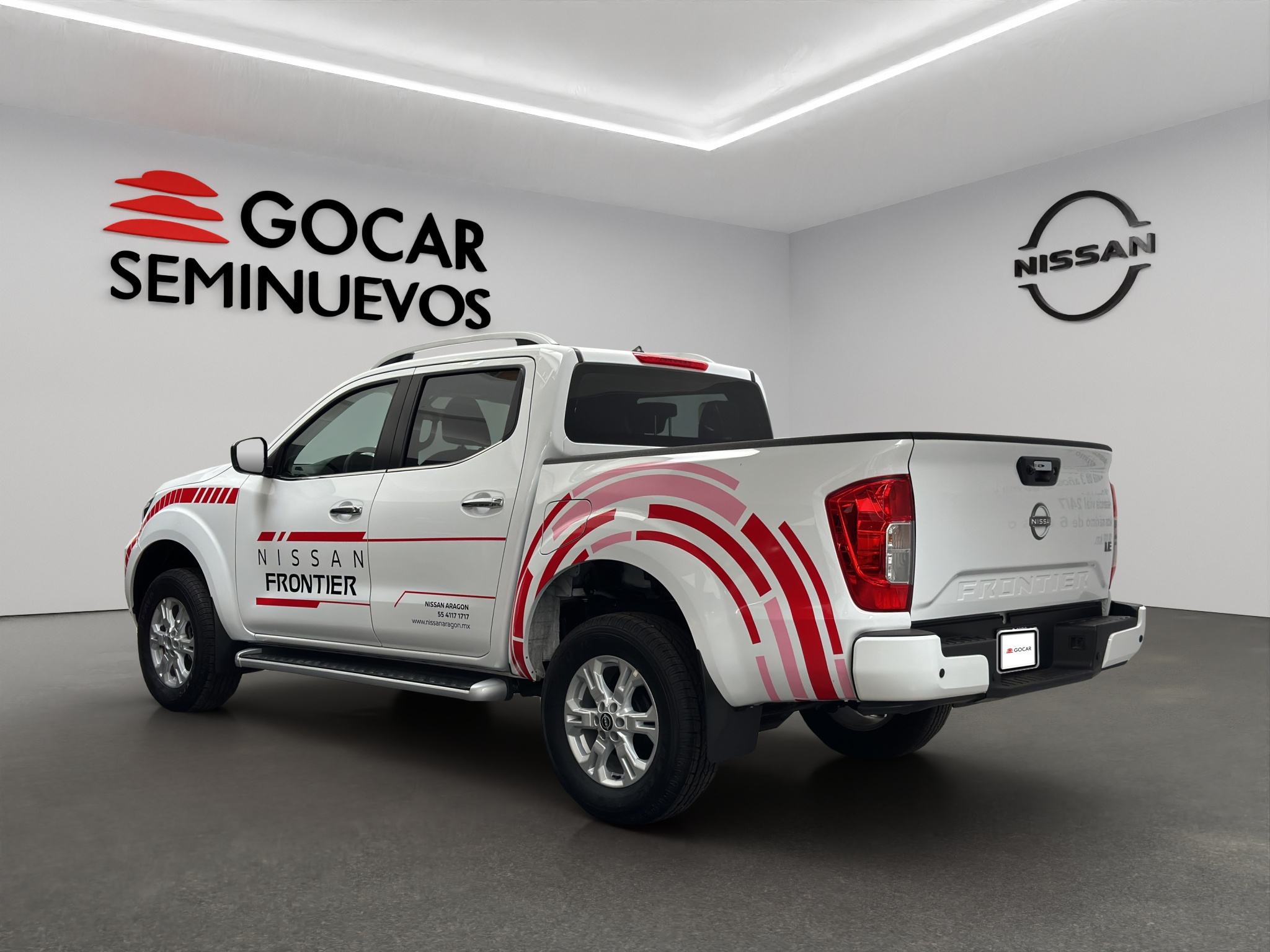 Nissan Comerciales Frontier y NP 300 Frontier Pick-Up Lateral izquierdo 5