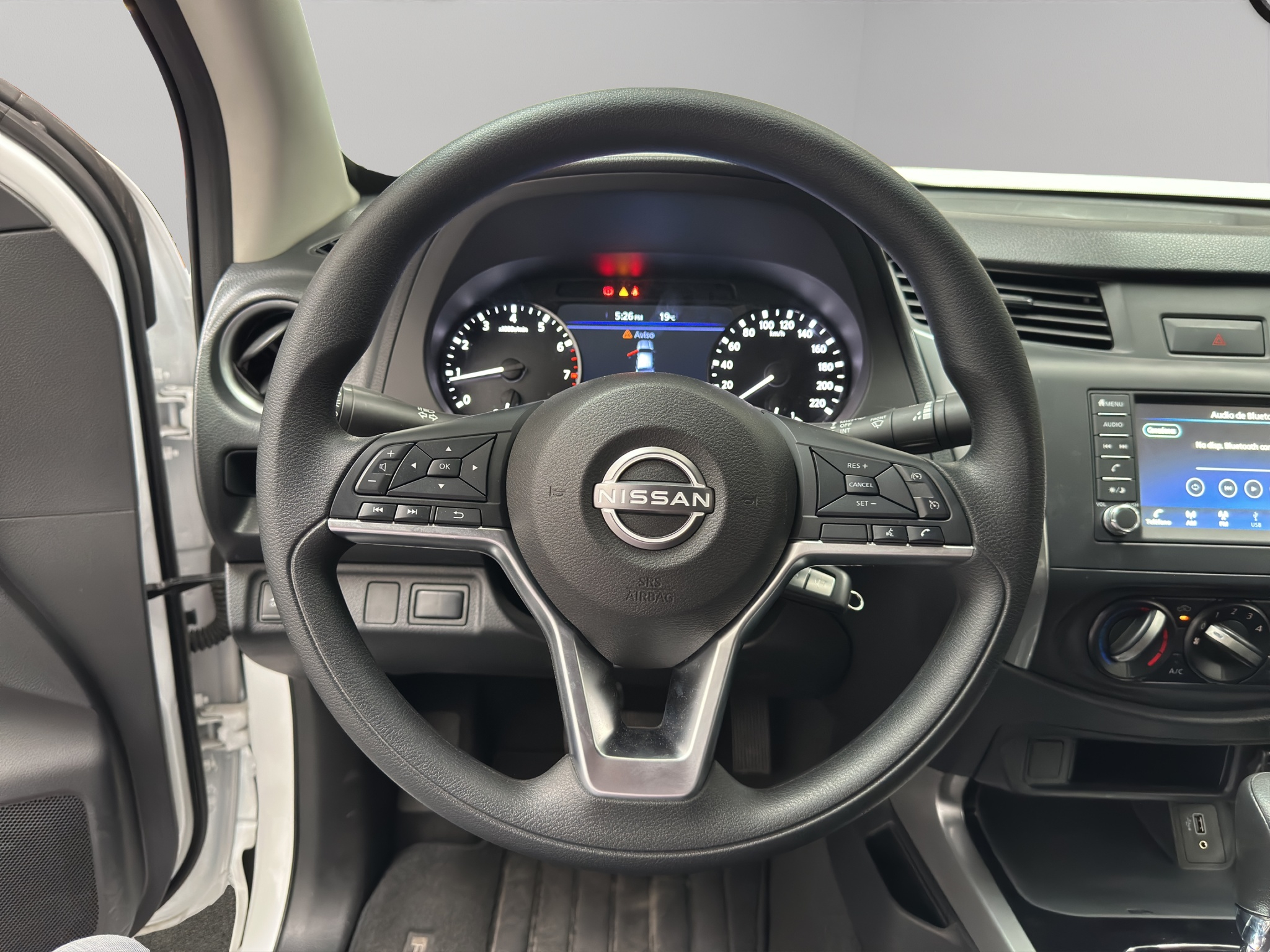 Nissan Comerciales Frontier y NP 300 Frontier Pick-Up Llantas 12