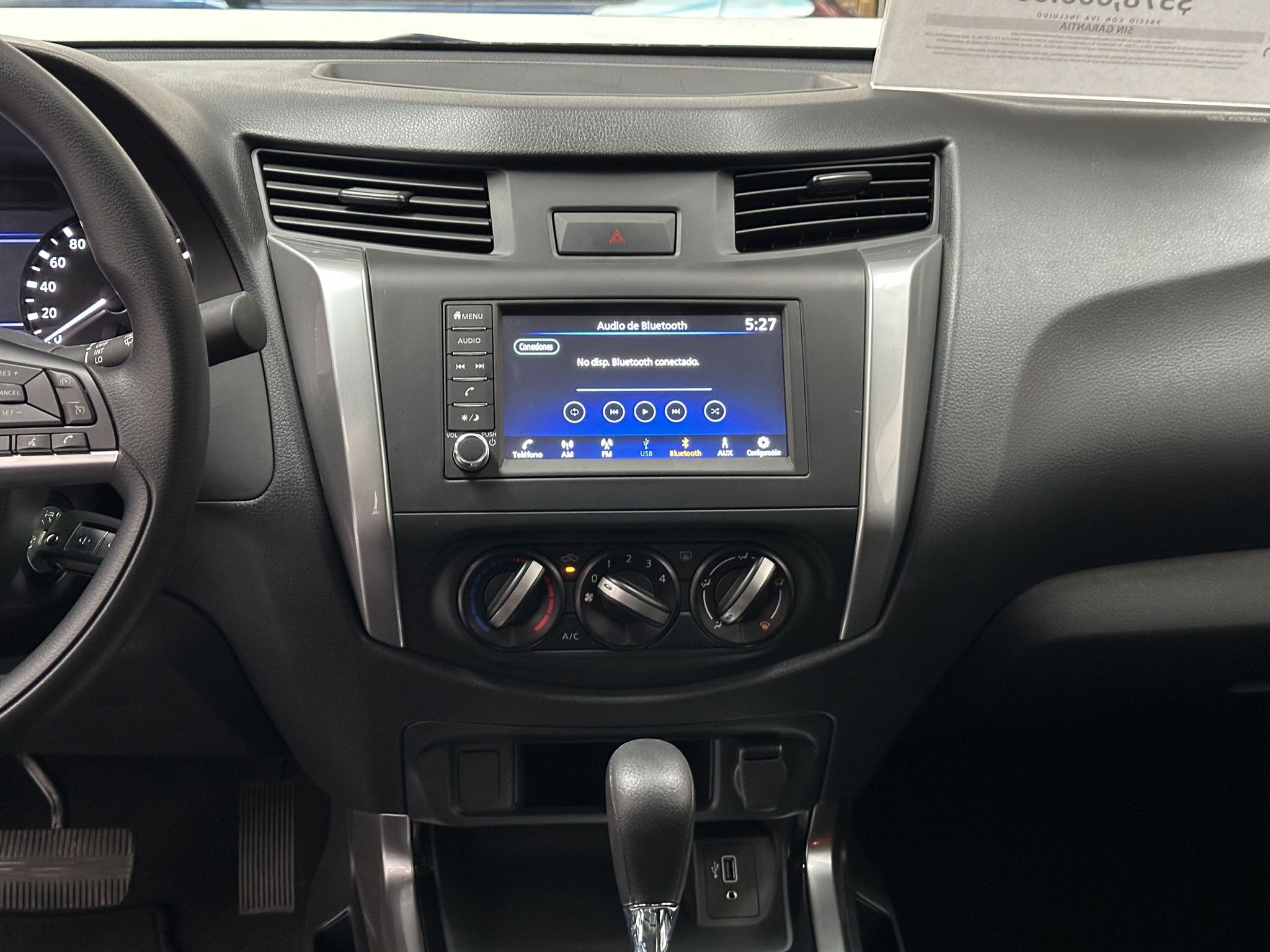 Nissan Comerciales Frontier y NP 300 Frontier Pick-Up Tablero 10