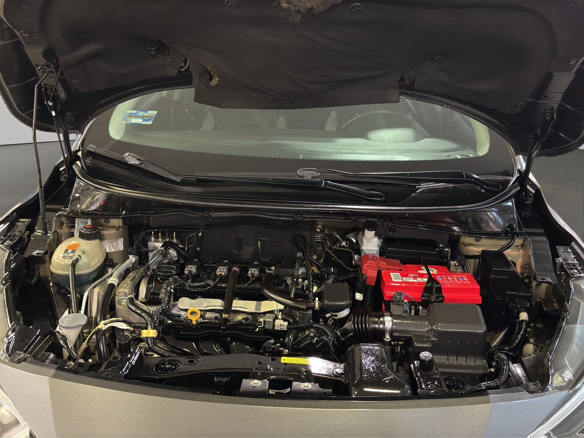 MG MG5 4 pts. Excite, 1.5l, TM5, piel, RA-16 2026