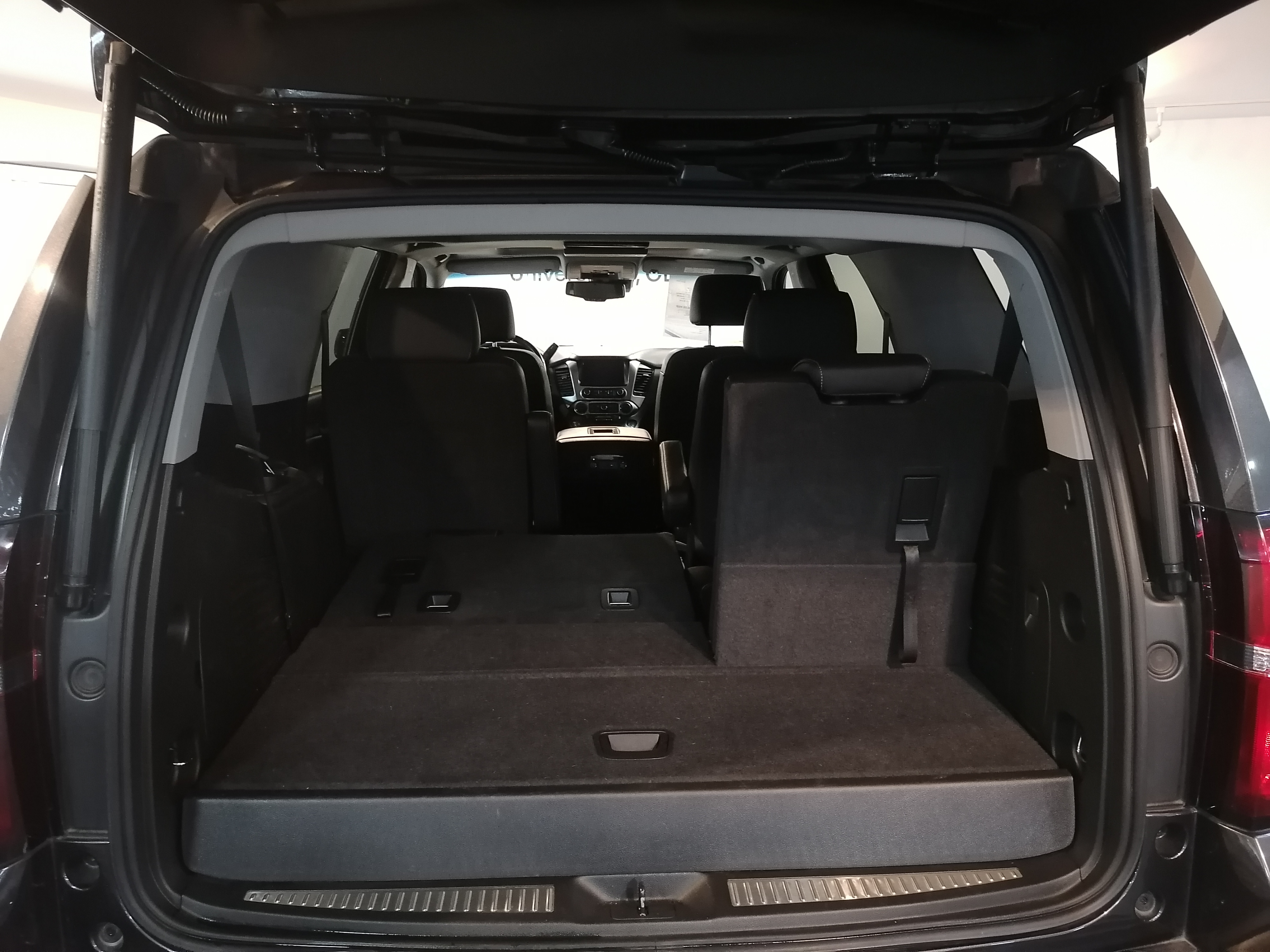 Chevrolet Tahoe Frente 7
