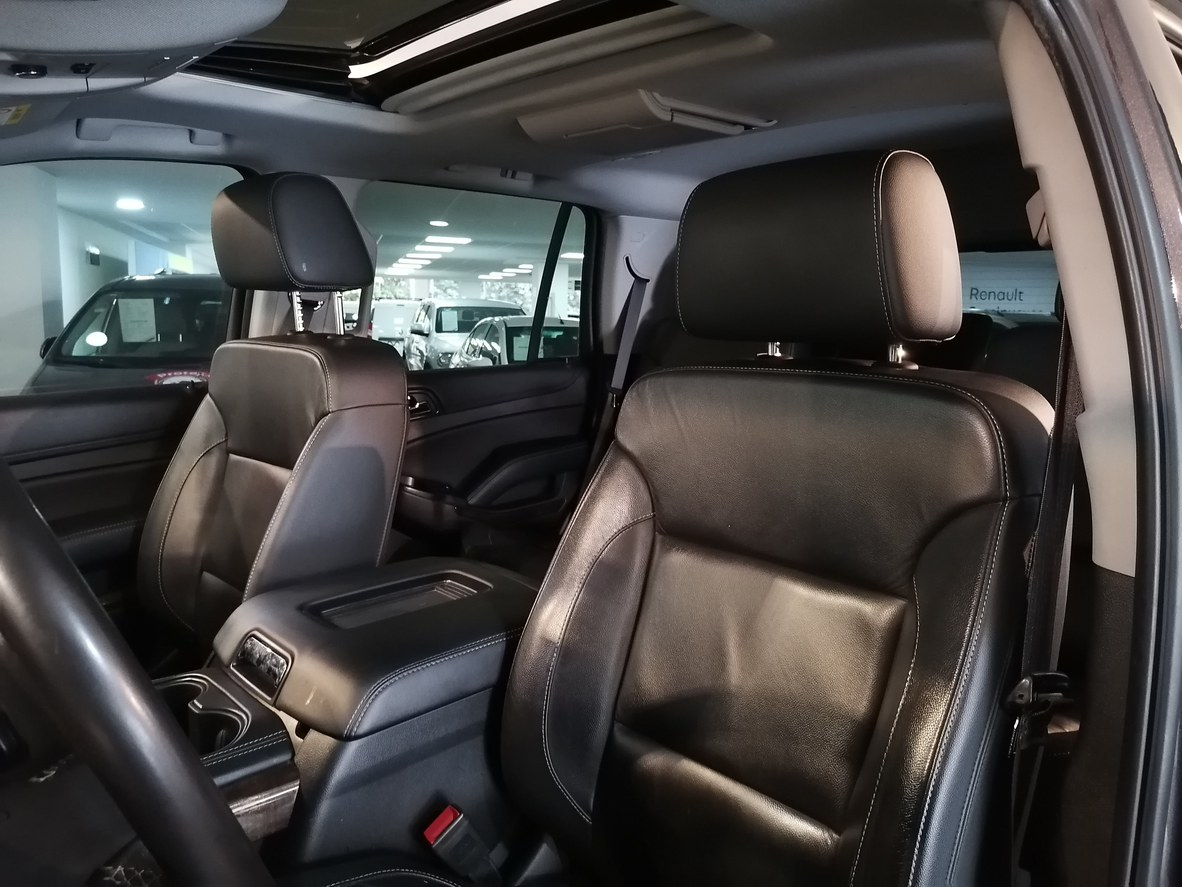 Chevrolet Tahoe Llantas 25