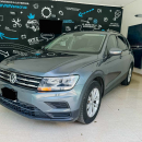 VOLKSWAGEN TIGUAN Interior 2