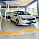 KIA FORTE Lateral derecho 1