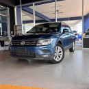 VOLKSWAGEN TIGUAN Interior 1