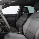 VOLKSWAGEN JETTA Interior 20