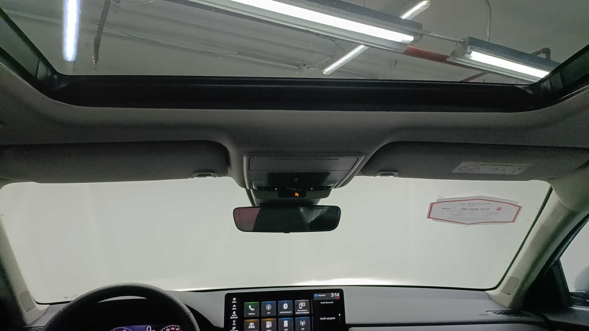 Honda ACCORD Interior 16