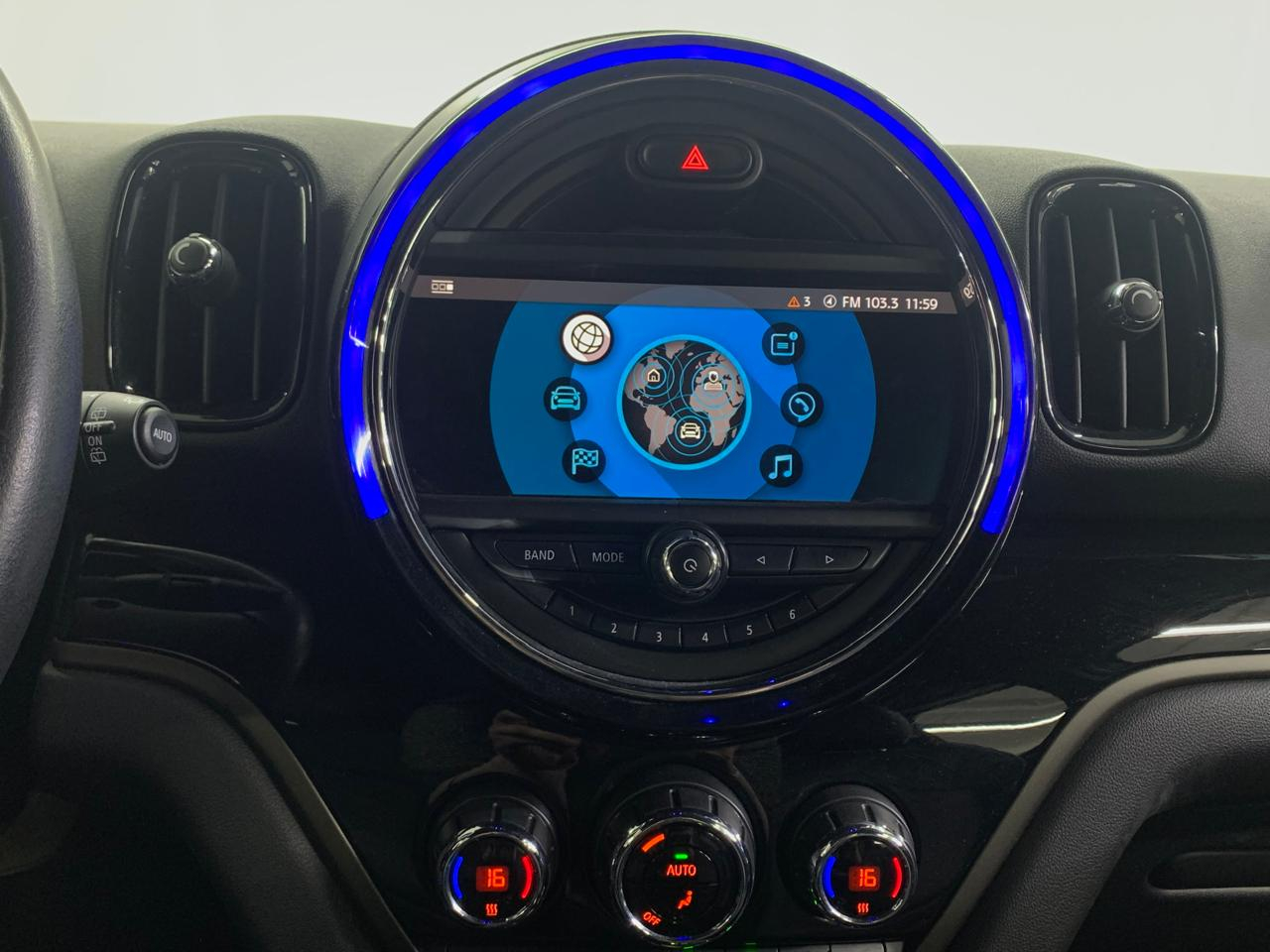 MINI Cooper Countryman Arriba 17