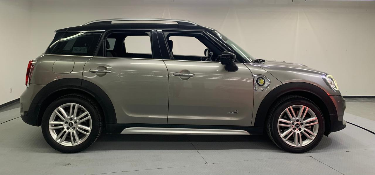 MINI Cooper Countryman Interior 4