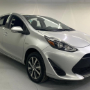 Toyota PRIUS C Lateral derecho 1