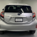 Toyota PRIUS C Lateral derecho 6