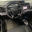 Toyota PRIUS C Arriba 13