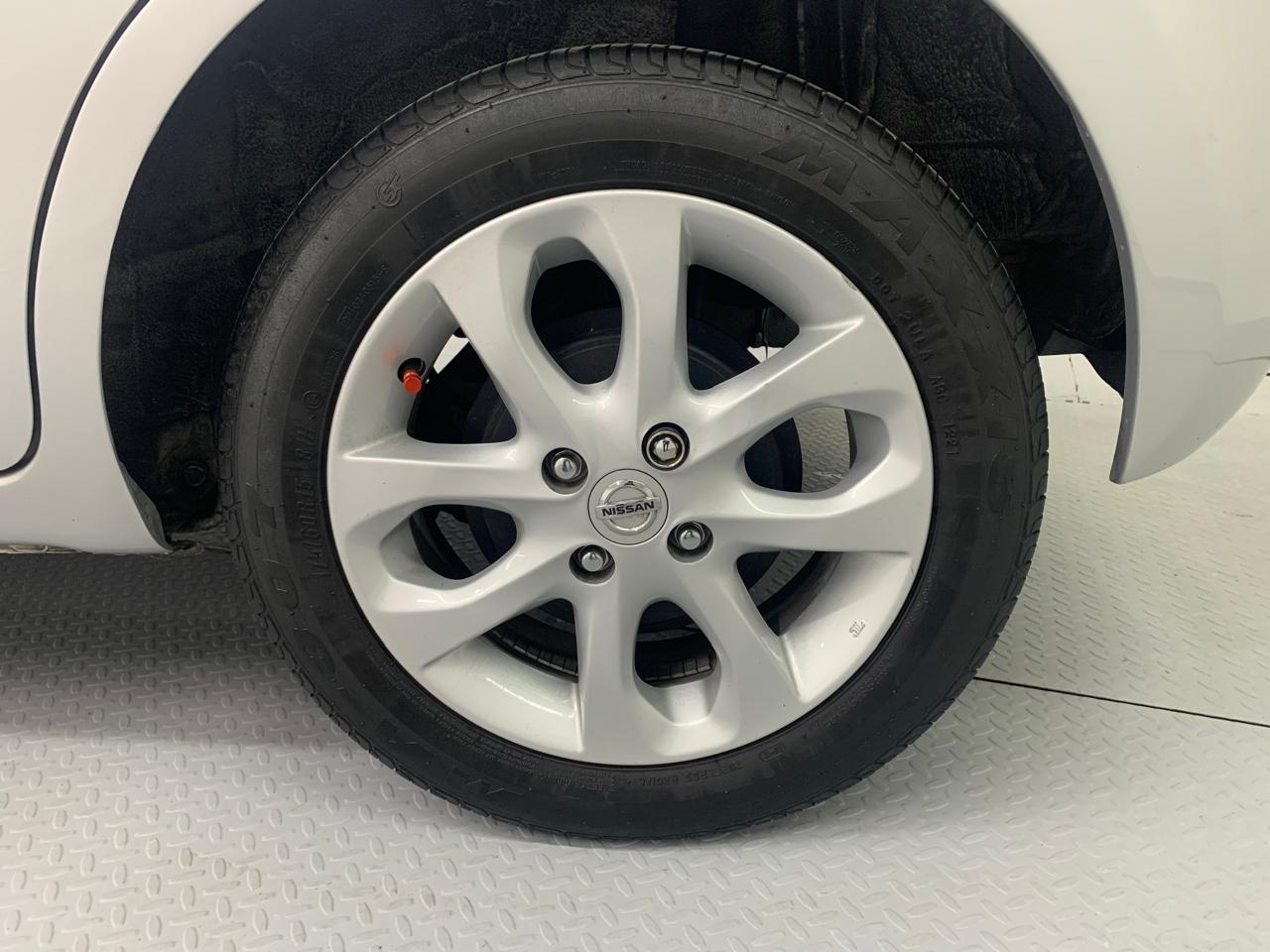 Nissan MARCH Arriba 9