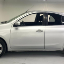 Nissan MARCH Interior 8