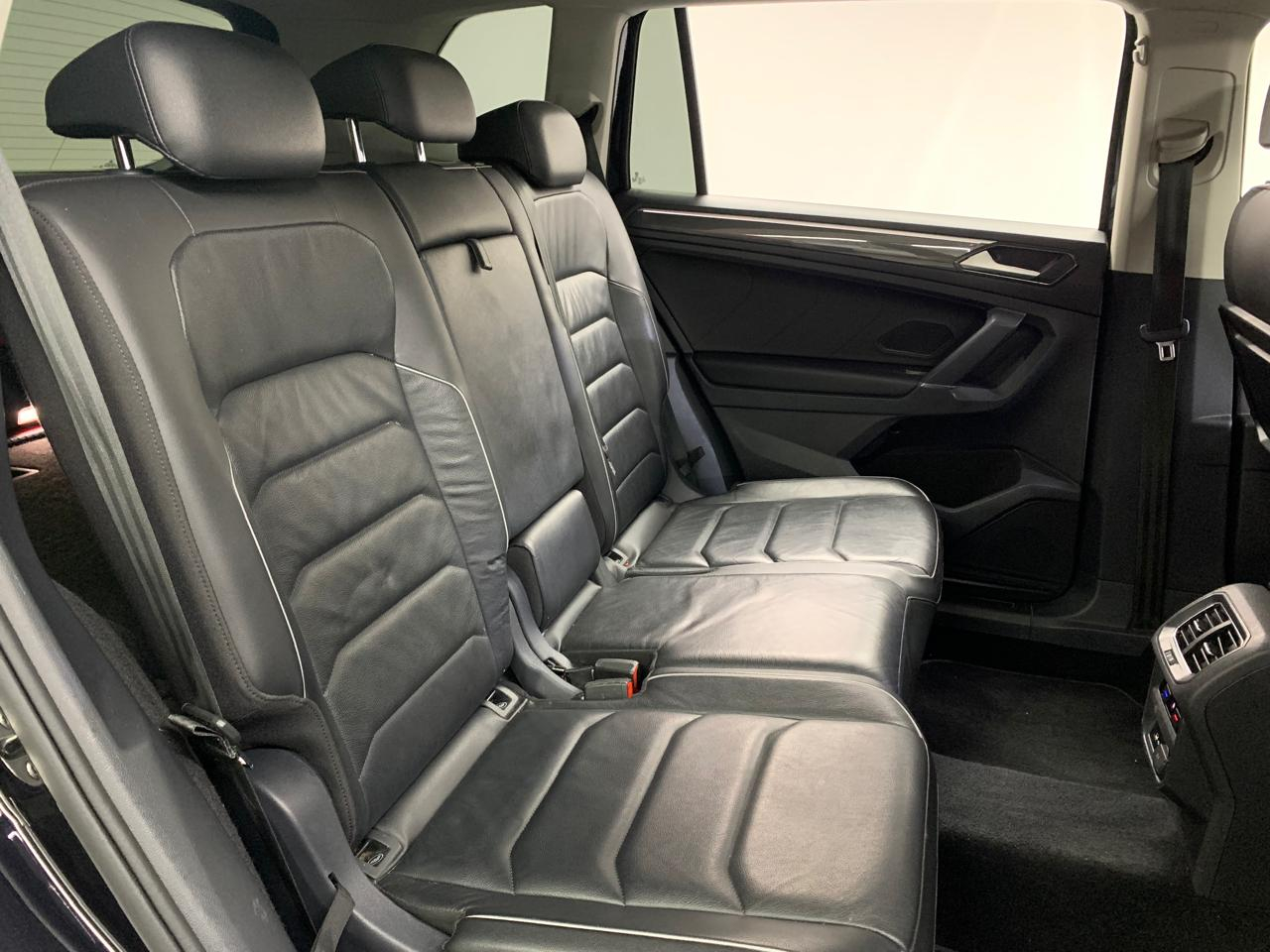 Volkswagen TIGUAN Asientos 22