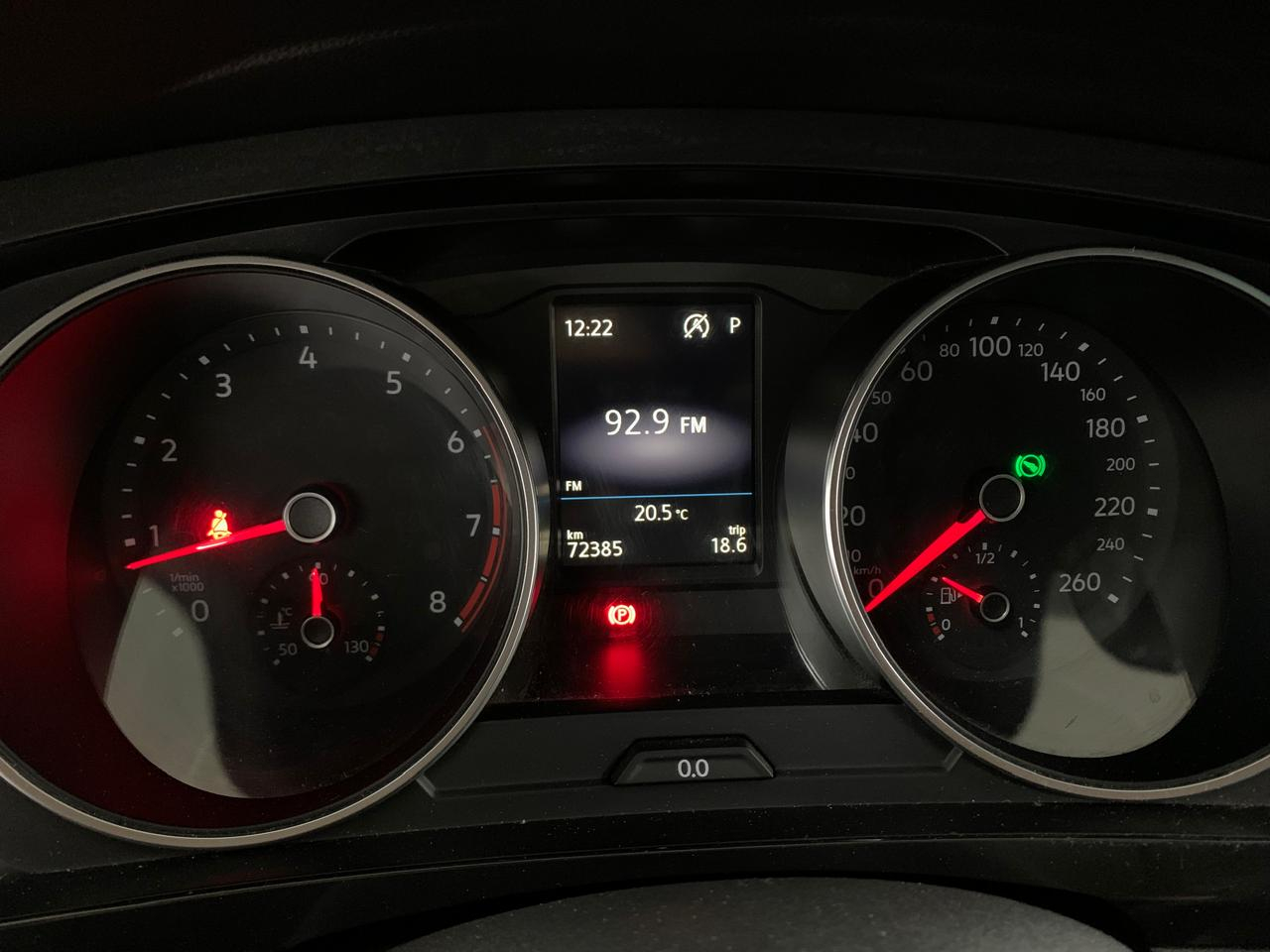 Volkswagen TIGUAN Lateral izquierdo 16