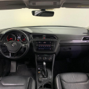 Volkswagen TIGUAN Atrás 13