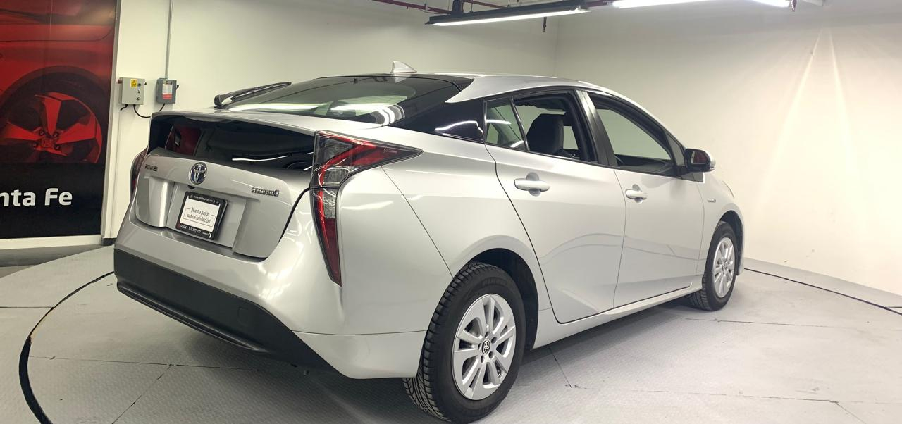 Toyota PRIUS Arriba 5