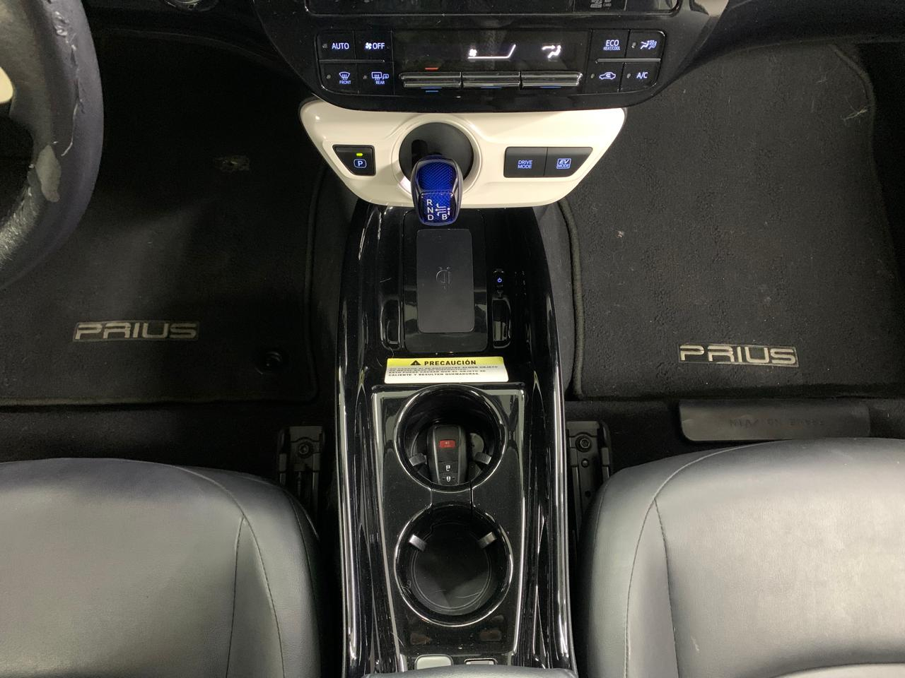 Toyota PRIUS Arriba 20
