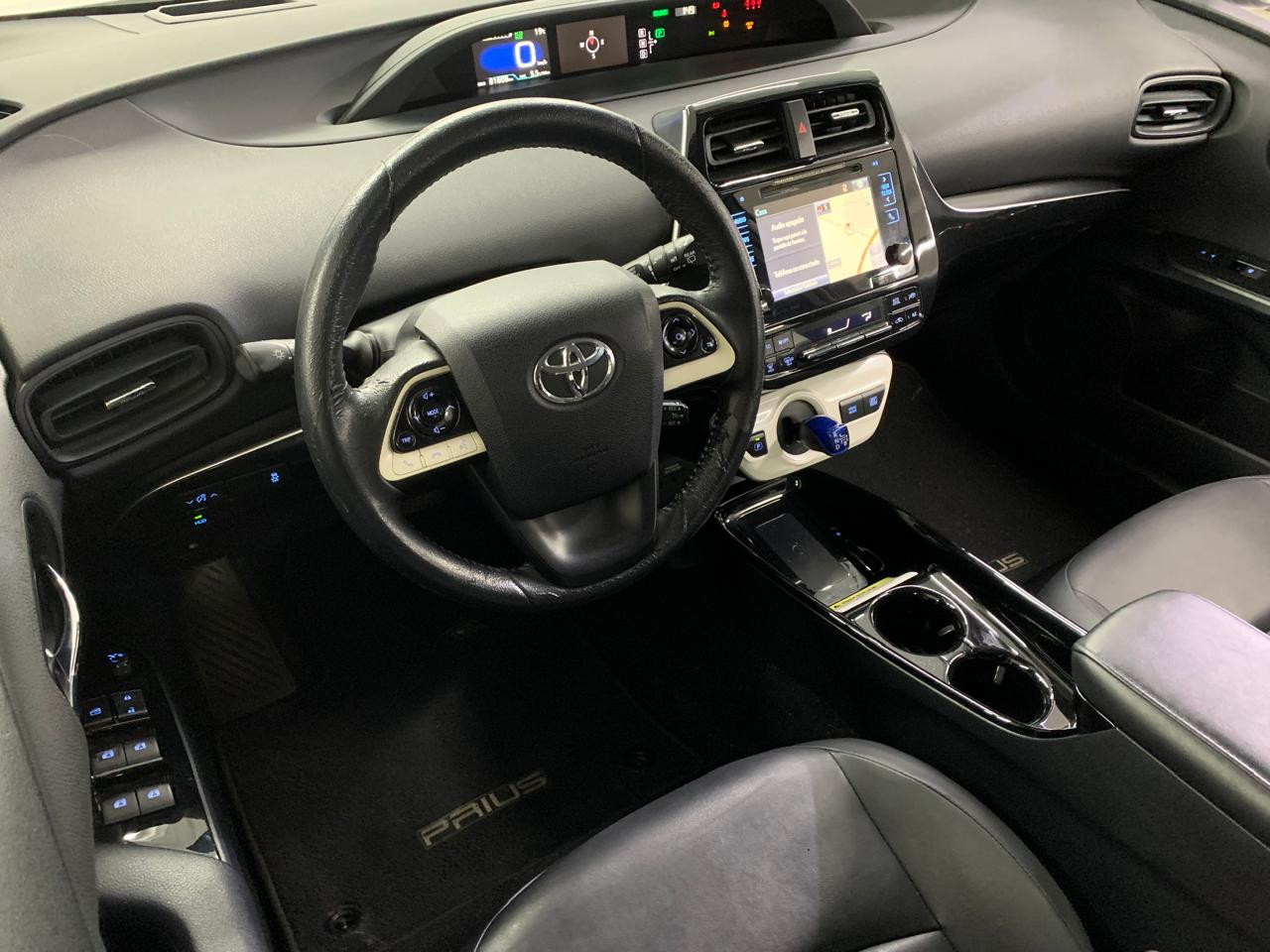 Toyota PRIUS Frente 14