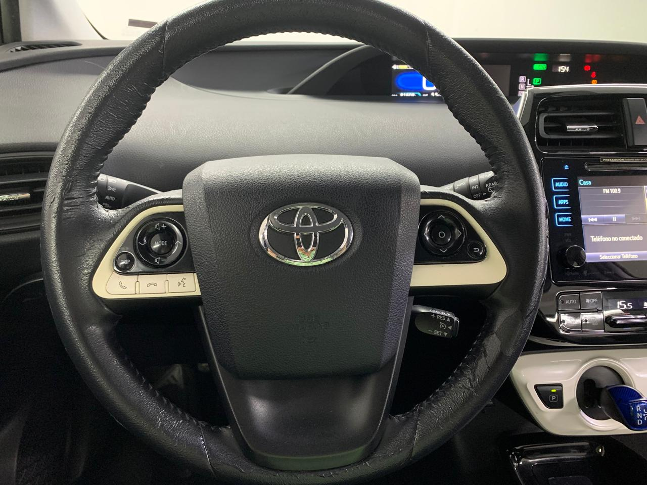 Toyota PRIUS Interior 15